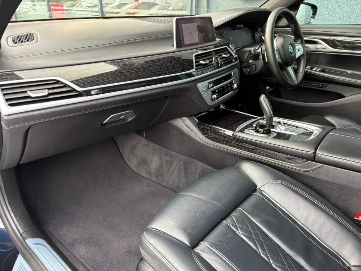 BMW 7-Series 745e M Sport Auto - Image 6