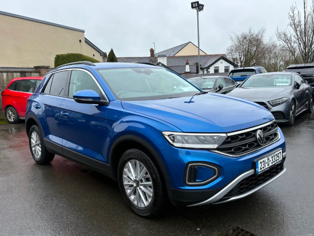 Volkswagen T-Roc Life 1.0 TSI M6F 110HP 5DR - Image 4