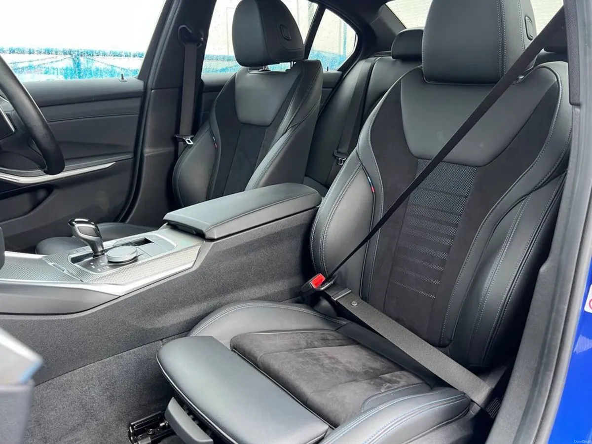 BMW 3-Series 330e M-SPORT COMPETITION 2.0 HYBRID * - Image 6