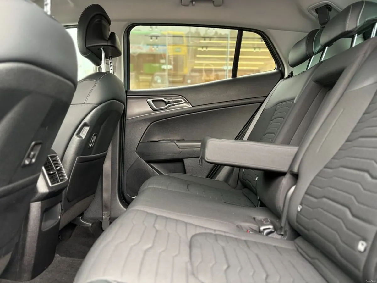 Kia Sportage 1.6 Diesel K3 (4.9% APR Finance avail - Image 4