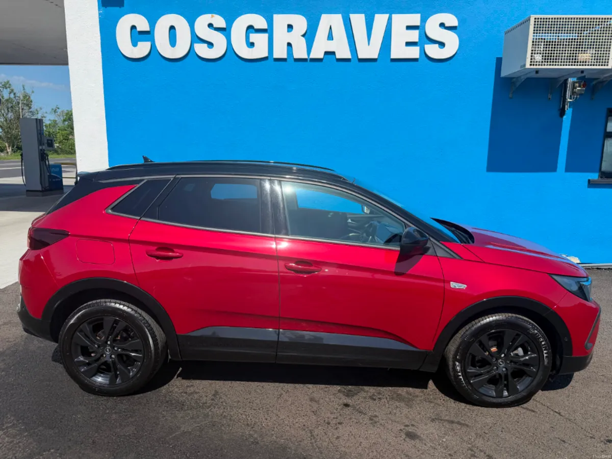 Opel Grandland SRi 1.2 Petrol AUTOMATIC * REVERSIN - Image 2