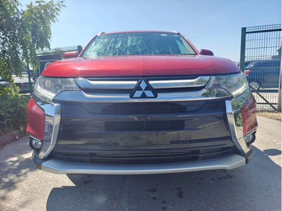 Mitsubishi Outlander 2.2 DIESEL/NEW NCT - Image 5