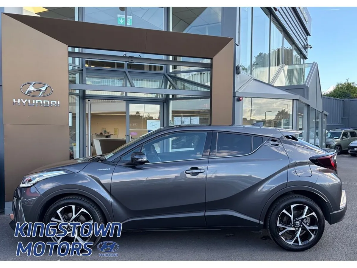 Toyota C-HR 1.8 Hybrid Sport 4DR Auto - Image 3