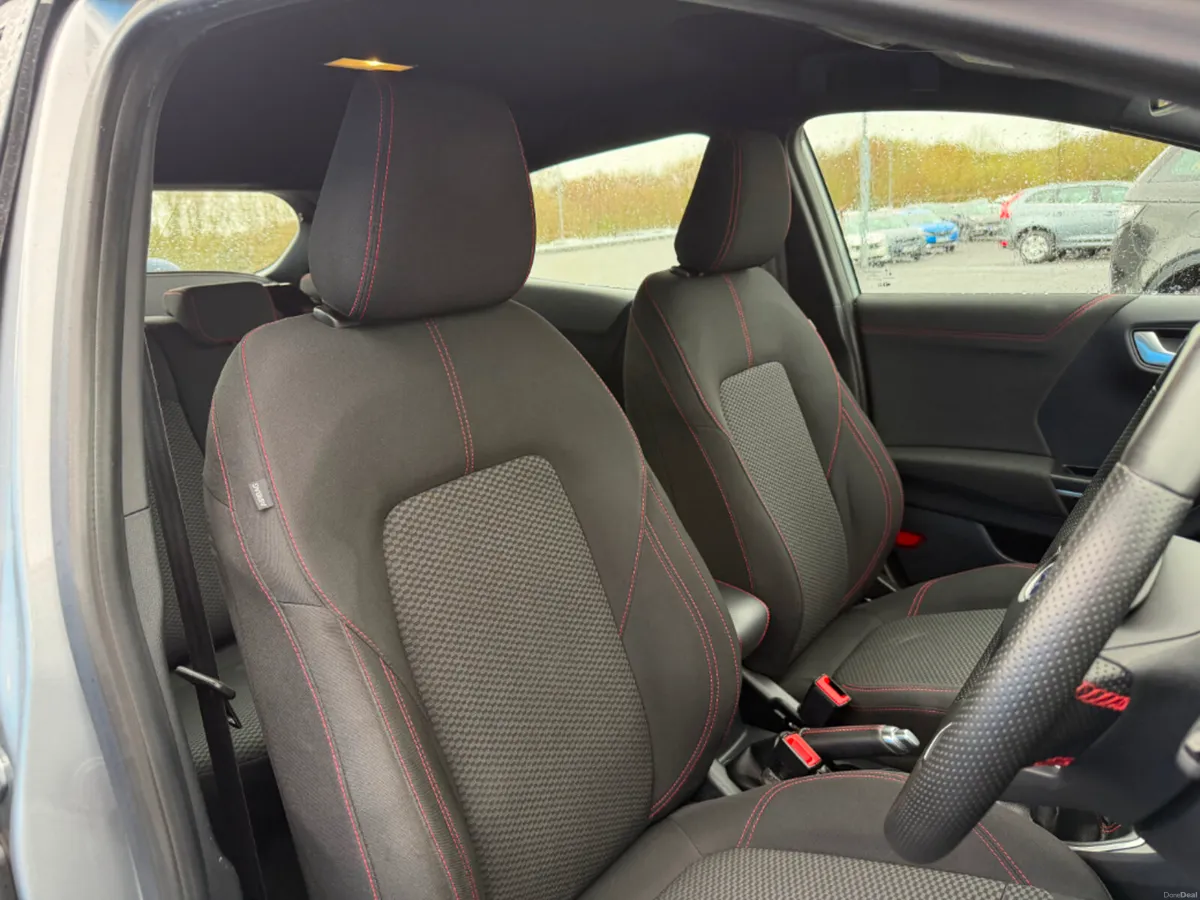 Ford Puma St-line 5D 1.0T 125 Mhev M6 * APPLE CAR - Image 6