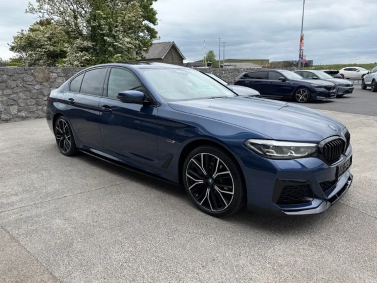 BMW 5-Series 530E M SPORT PRO+TECH+COMFORT PACKS - Image 5