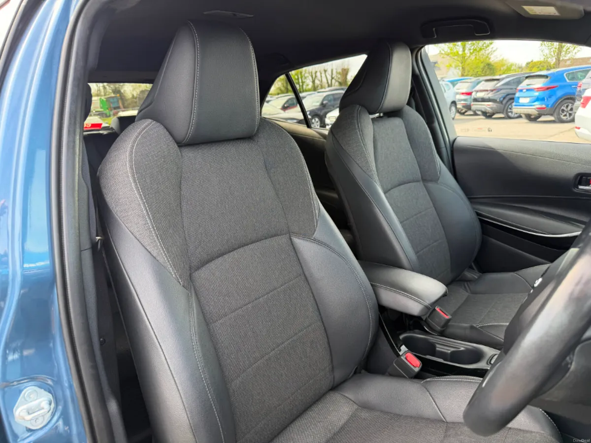 Toyota Corolla Hybrid L/sport HB 5DR Auto * REVERS - Image 6