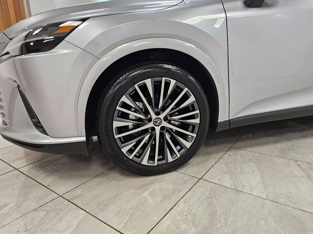 Lexus RX450H+ PAN ROOF !! Premium Plus - Image 3