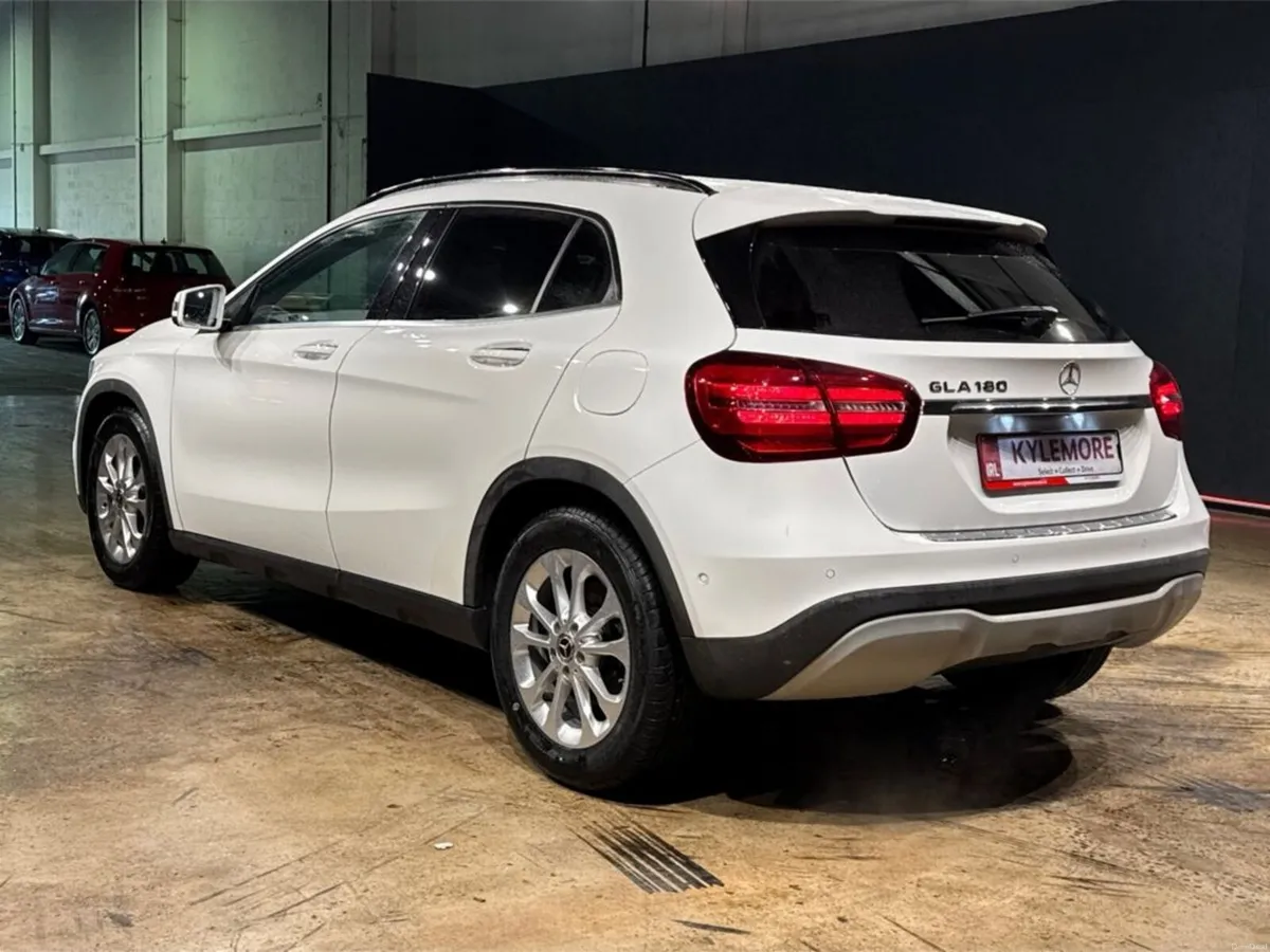 Mercedes-Benz GLA 1.6 AUTOMATIC - ALLOY WHEELS - M - Image 5