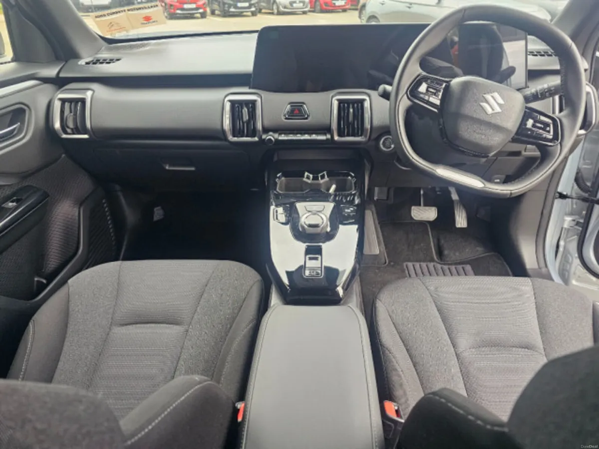 Suzuki Vitara eVITARA MOTION 61KWh - Image 6