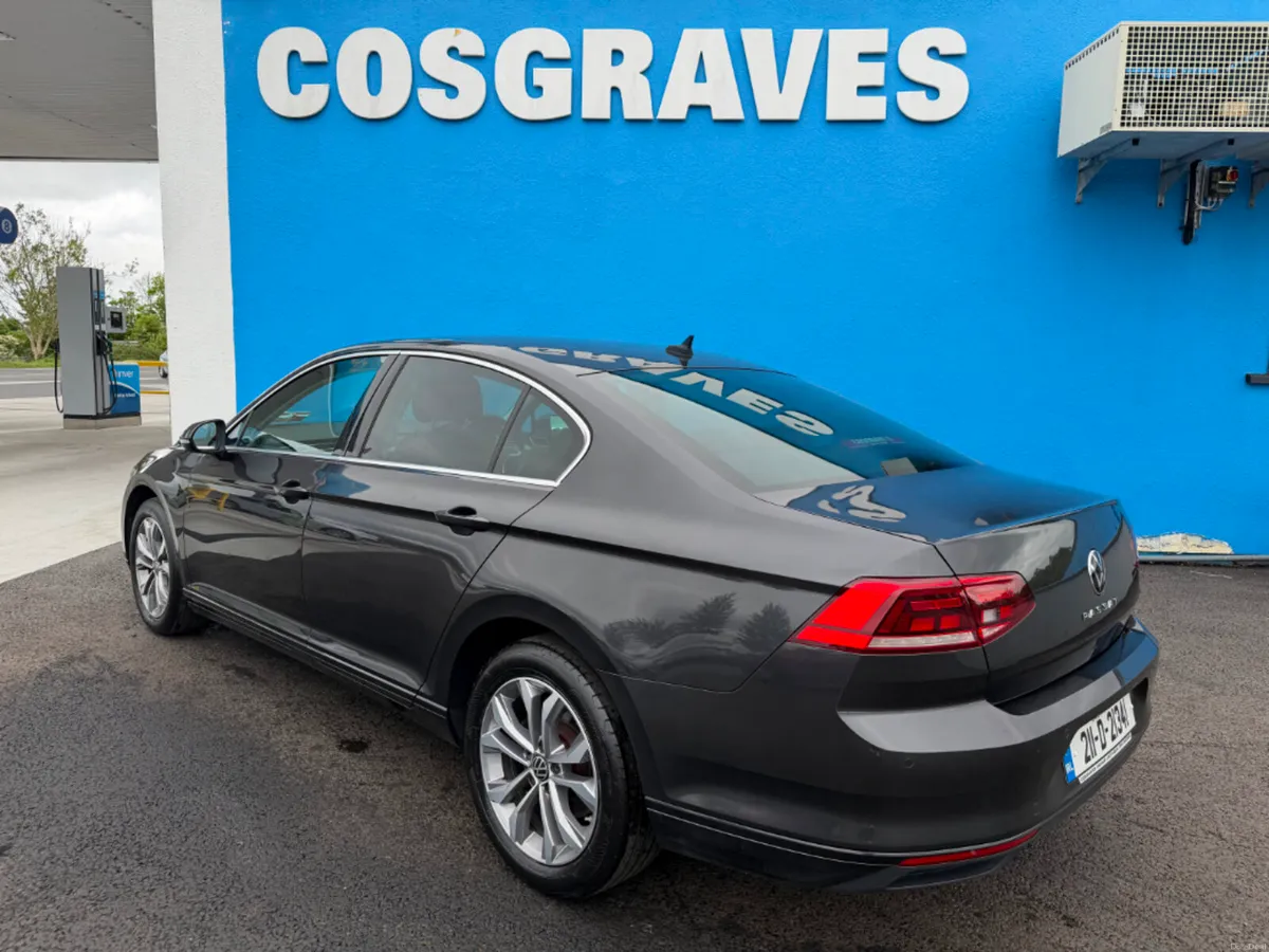 Volkswagen Passat Business 2.0tdi Automatic * REVE - Image 4