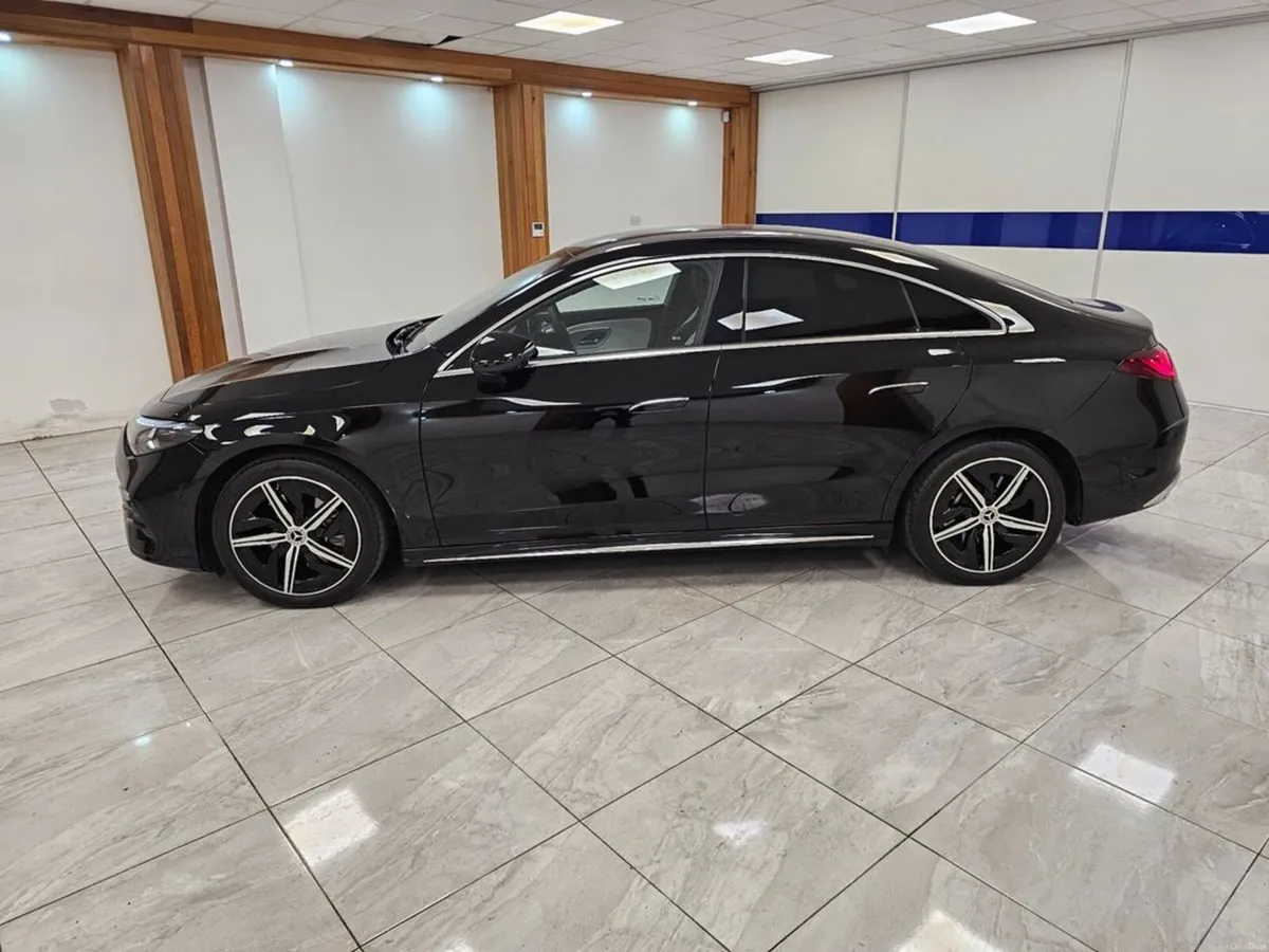 Mercedes-Benz CLA 250+ EQ AMG // GLASS ROOF - Image 5