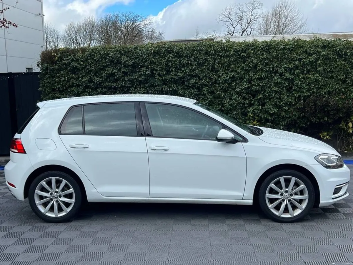 Volkswagen Golf COMFORTLINE 1.2 TSI AUTO // VERY L - Image 2
