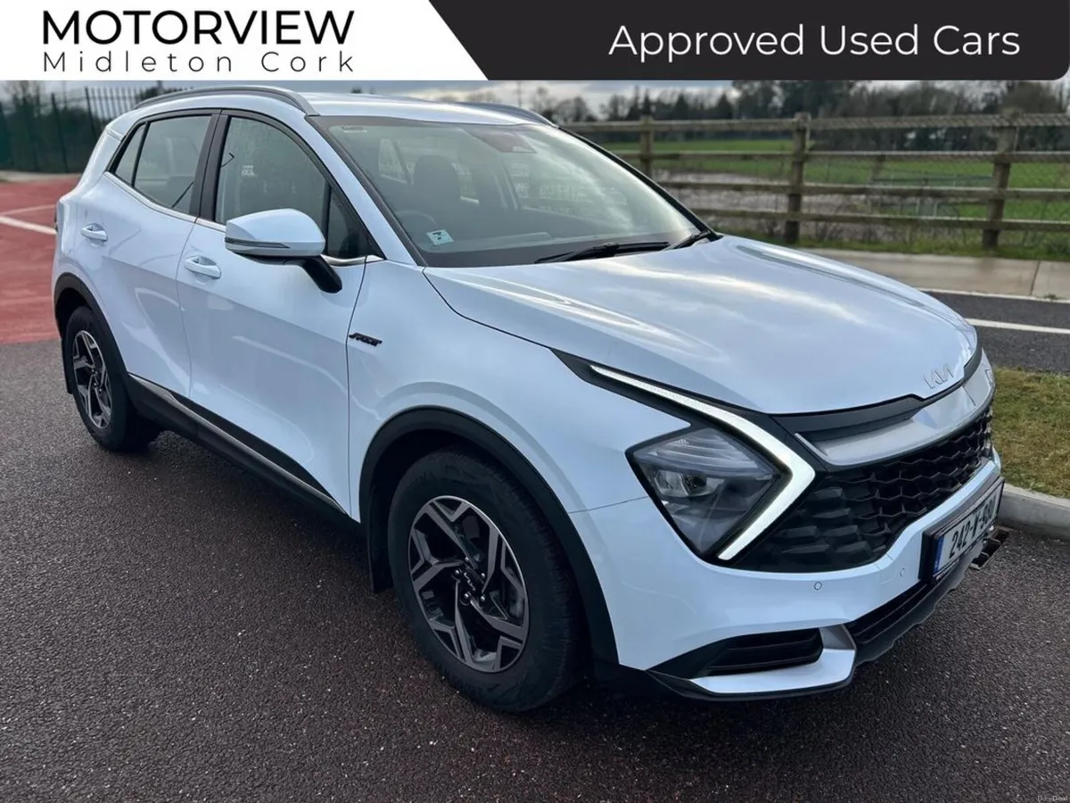 Kia Sportage Premium spec 1.6D 1 Owner from new! O - Image 2