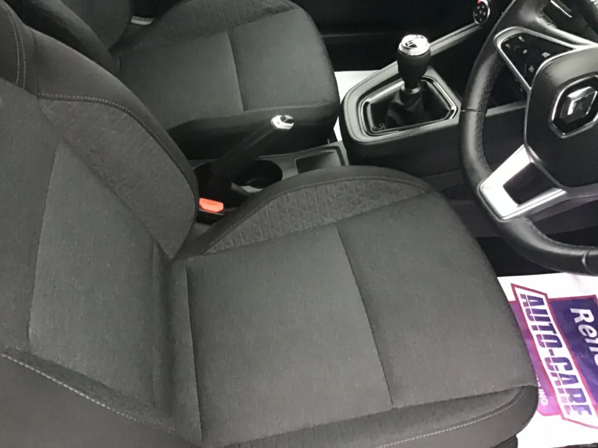 Renault Clio Dynamique Edition Model - Image 5