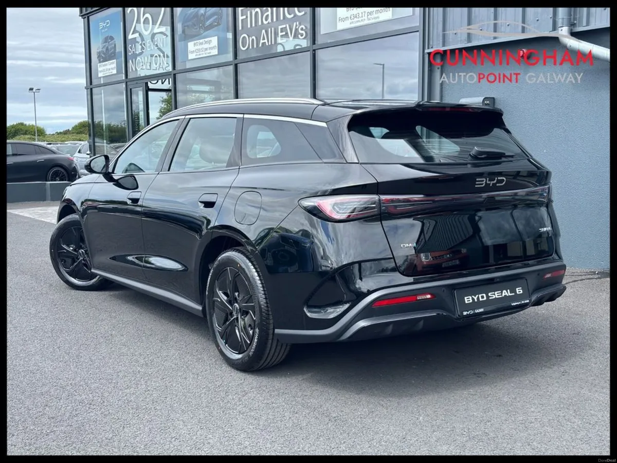 BYD Seal 6 Super Hybrid Boost Touring - Image 2