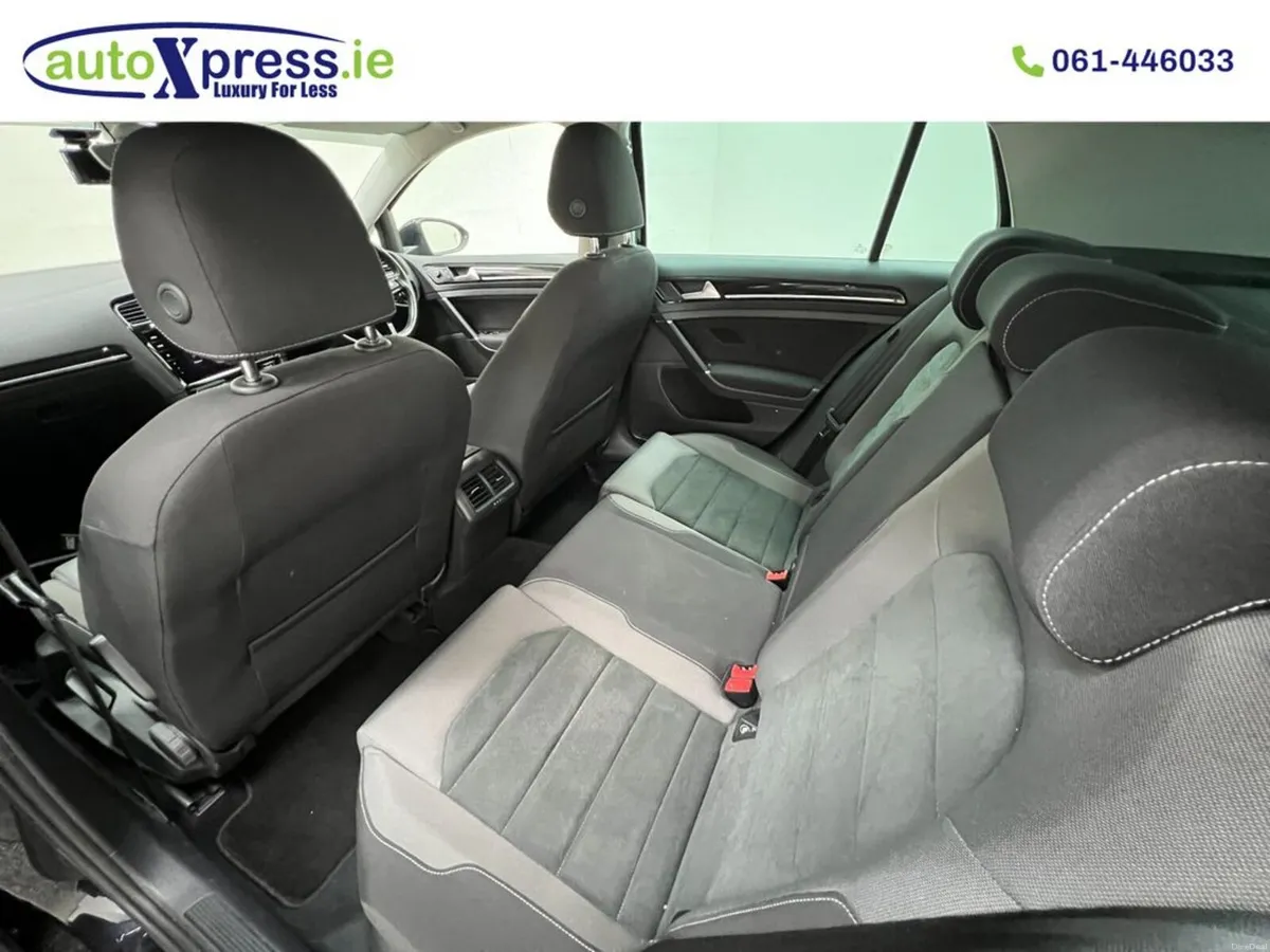 Volkswagen Golf TSI Highline Tech Edition , revers - Image 6
