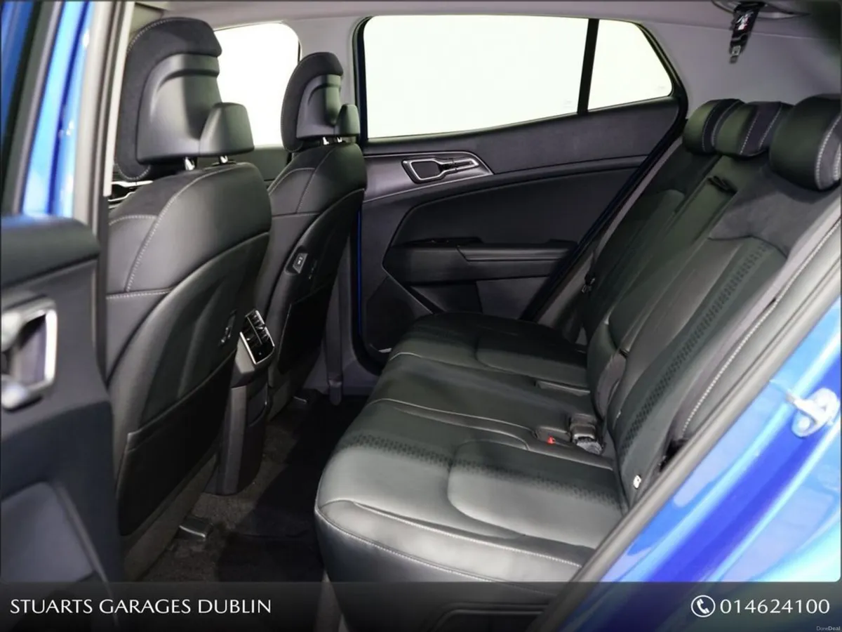 Kia Sportage 1.6 PHEV DEMO SALE**0% FINANCE AVAILA - Image 5