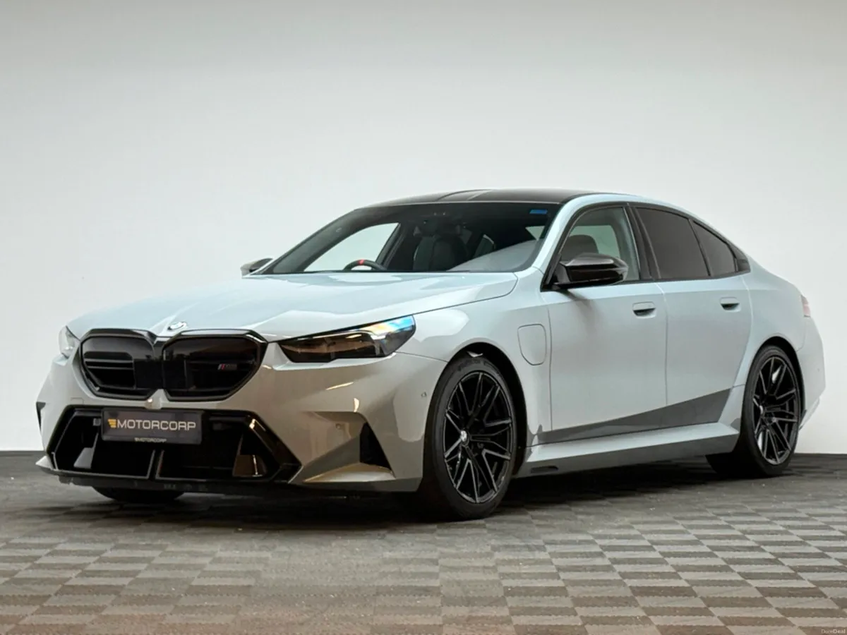 BMW M5 M5 4.4 PHEV 727HP - Image 3