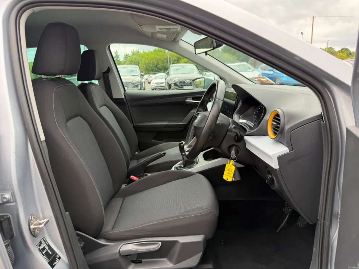 SEAT Arona 1.0tsi 110HP SE Plus * APPLE CAR PLAY / - Image 5
