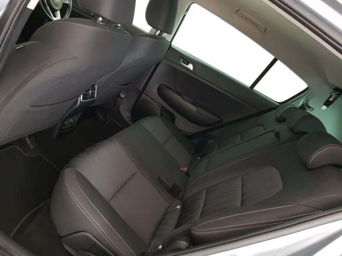 Kia Sportage K2 Mhev HP 5DR - Image 6