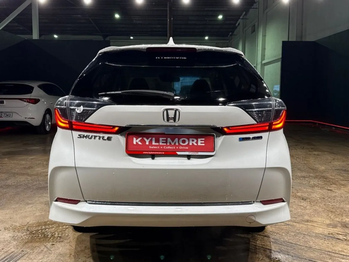 Honda Shuttle 1.5L HYBRID AUTOMATIC - CRUISE CONTR - Image 4