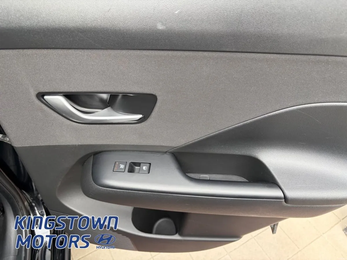 Hyundai KONA EV Elegance 64kW - Image 6