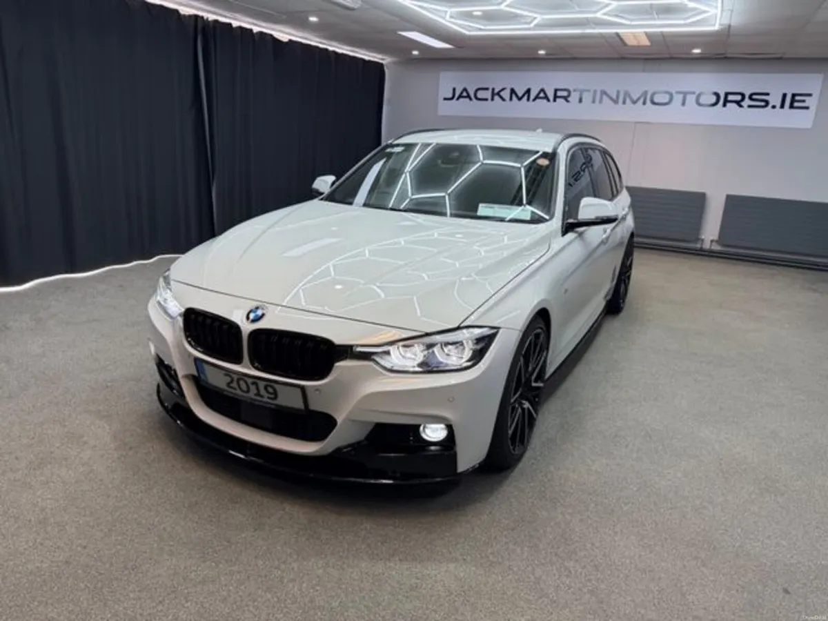 BMW 3-Series 320D Touring M Sport - Image 3