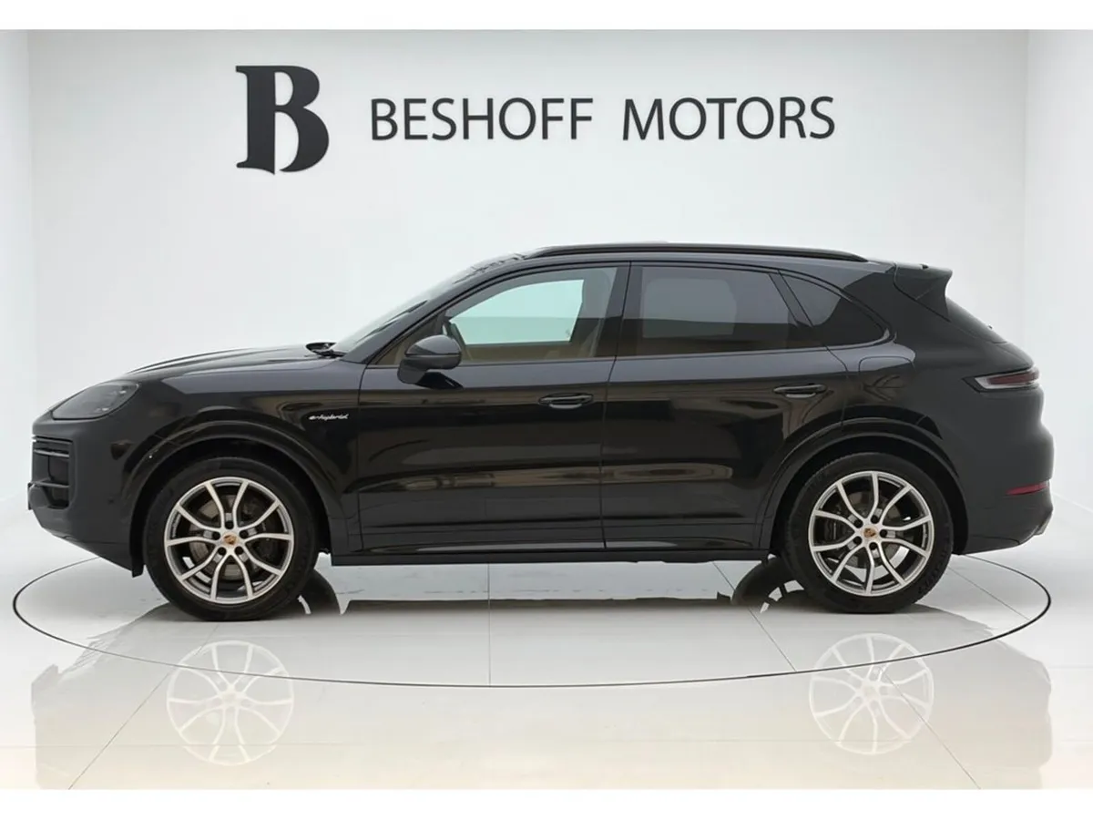 Porsche Cayenne V6 E-HYBRID=PAN ROOF//LOW MILES//1 - Image 2