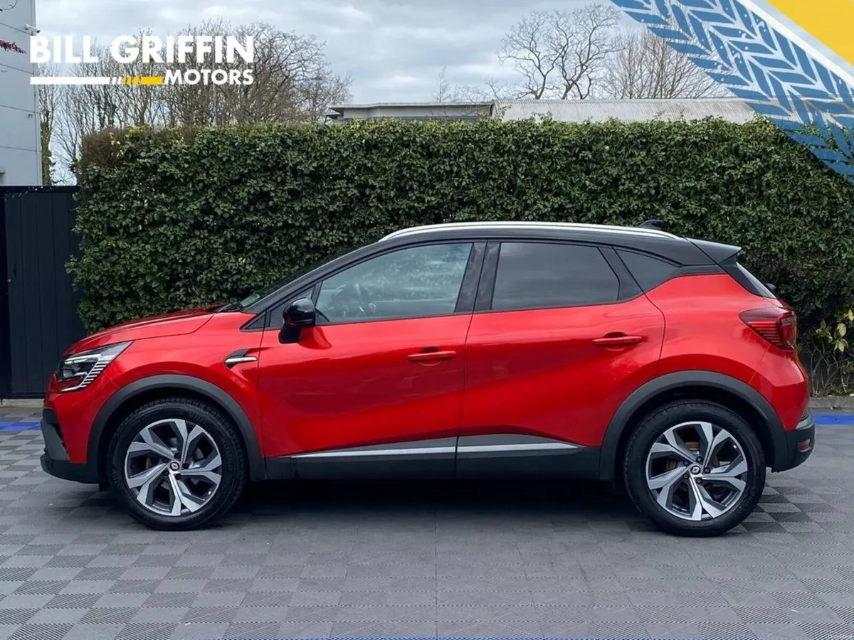 Renault Captur RS-LINE 1.0 TCE ** VERY LOW MILEAGE - Image 3