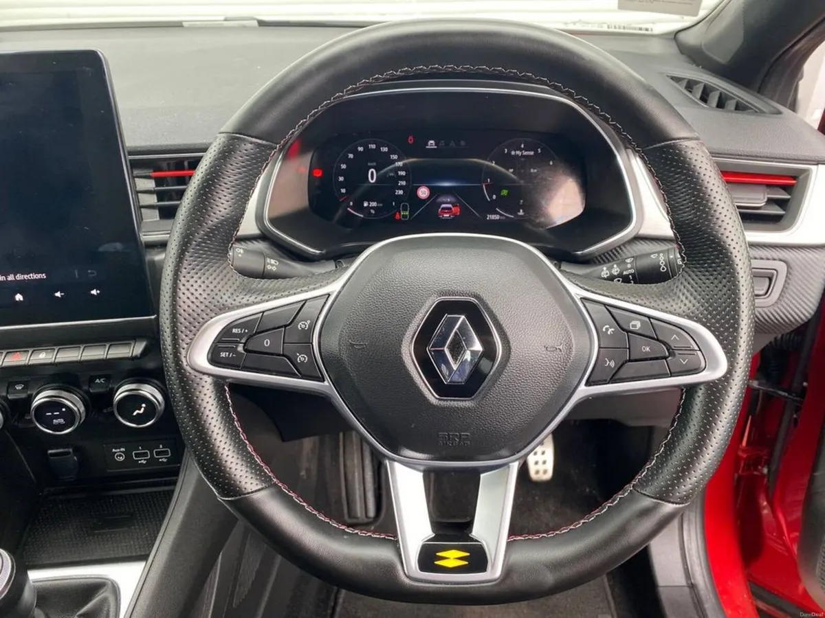 Renault Captur RS-LINE 1.0 TCE ** VERY LOW MILEAGE - Image 4