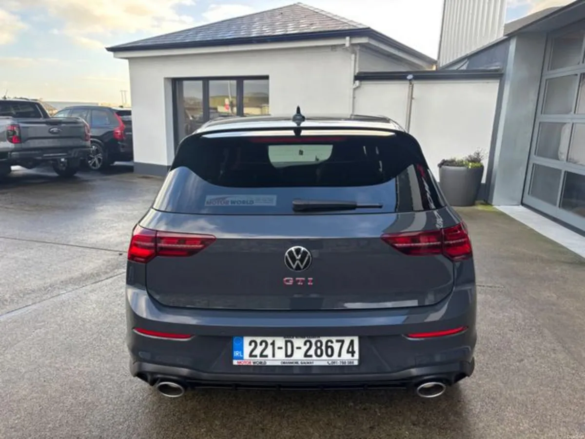 Volkswagen Golf GTI Club 2.0 TSI 300HP 5DR AUT - Image 3