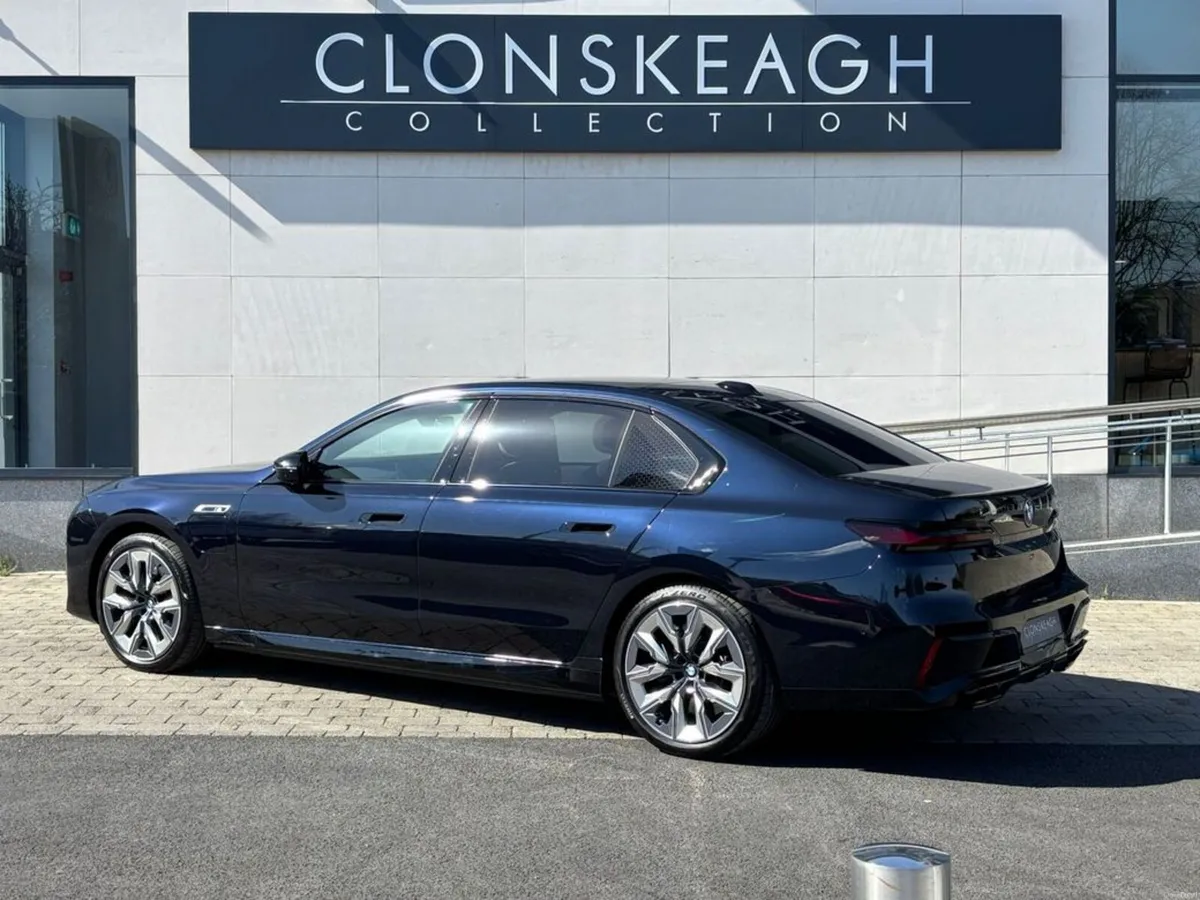 BMW 7-Series M760E XDRIVE, INDIVIDUAL - Image 6
