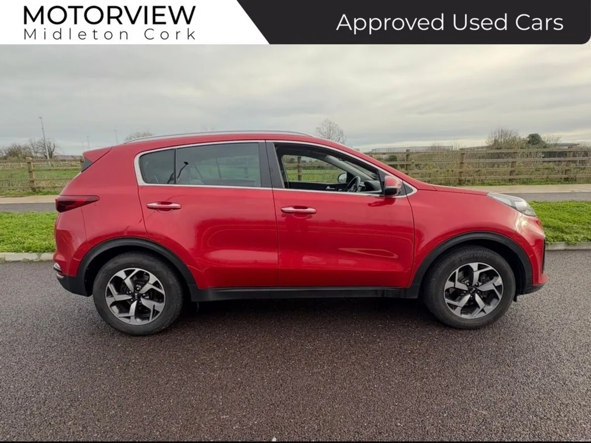 Kia Sportage K3 5DR, Sat Nav Leather , Heated Stee - Image 2