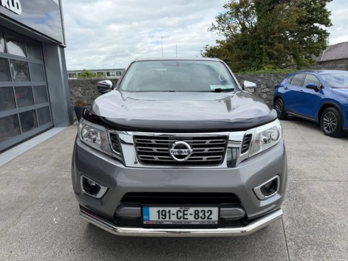 Nissan Navara 2.3 SVE Double CAB 190 NC 4DR - Image 6