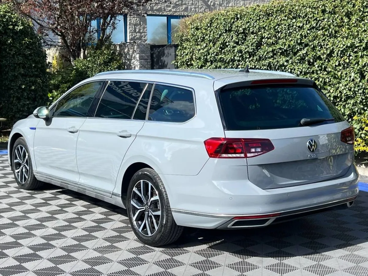Volkswagen Passat GTE 1.4 HYBRID 218 BHP // FULL S - Image 5