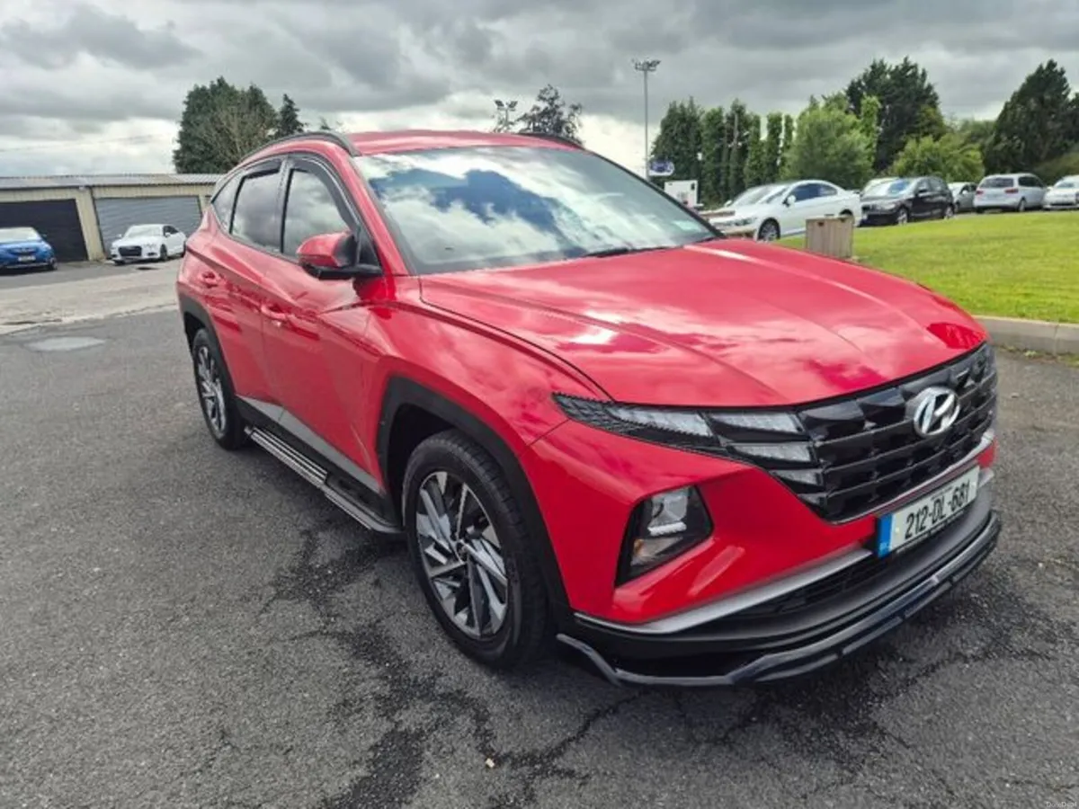 Hyundai Tucson ix35 Executive 2WD 5DR - Image 1