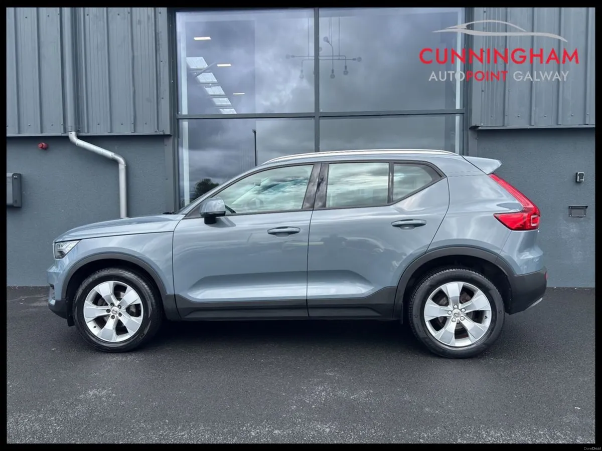Volvo XC40 T3 Momentum Auto - Image 4