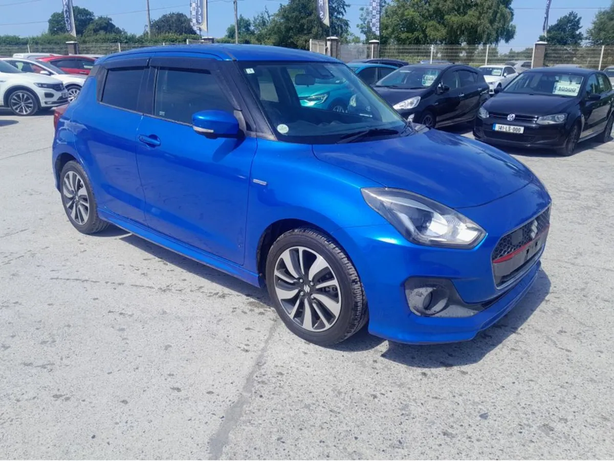 Suzuki Swift HYBRID RS - Image 4