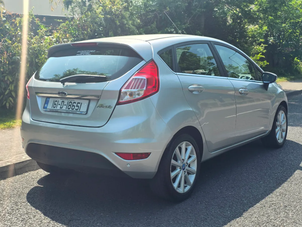 Ford Fiesta MCA Titanium 1.0 65PS M5 4DR - Image 4