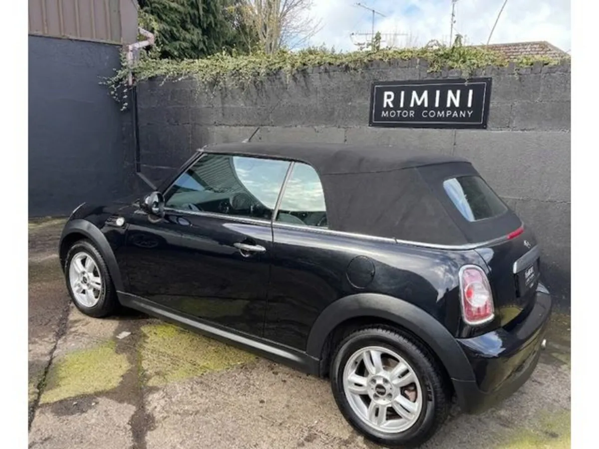Mini Cooper One 1 6 2DR - Image 2