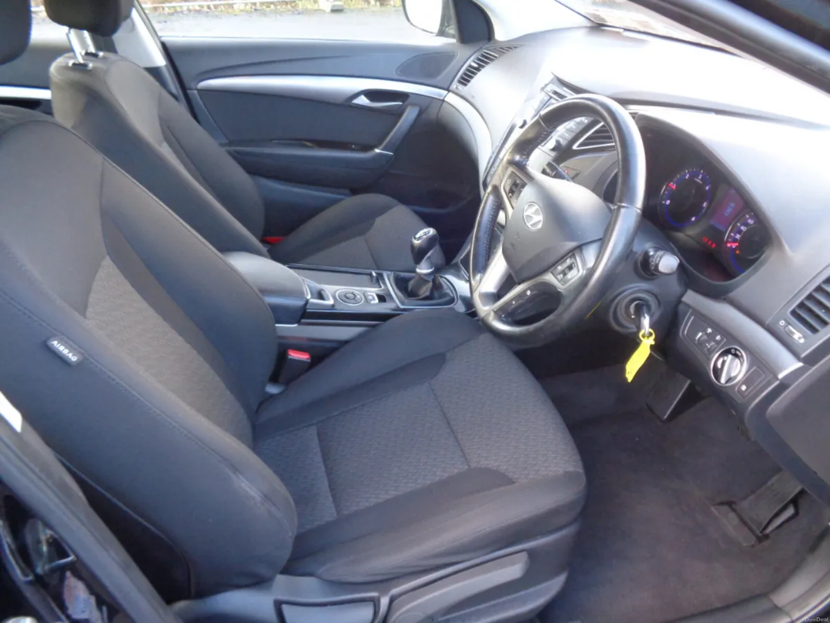 Hyundai i40 Salon Comfort 4DR - Image 5