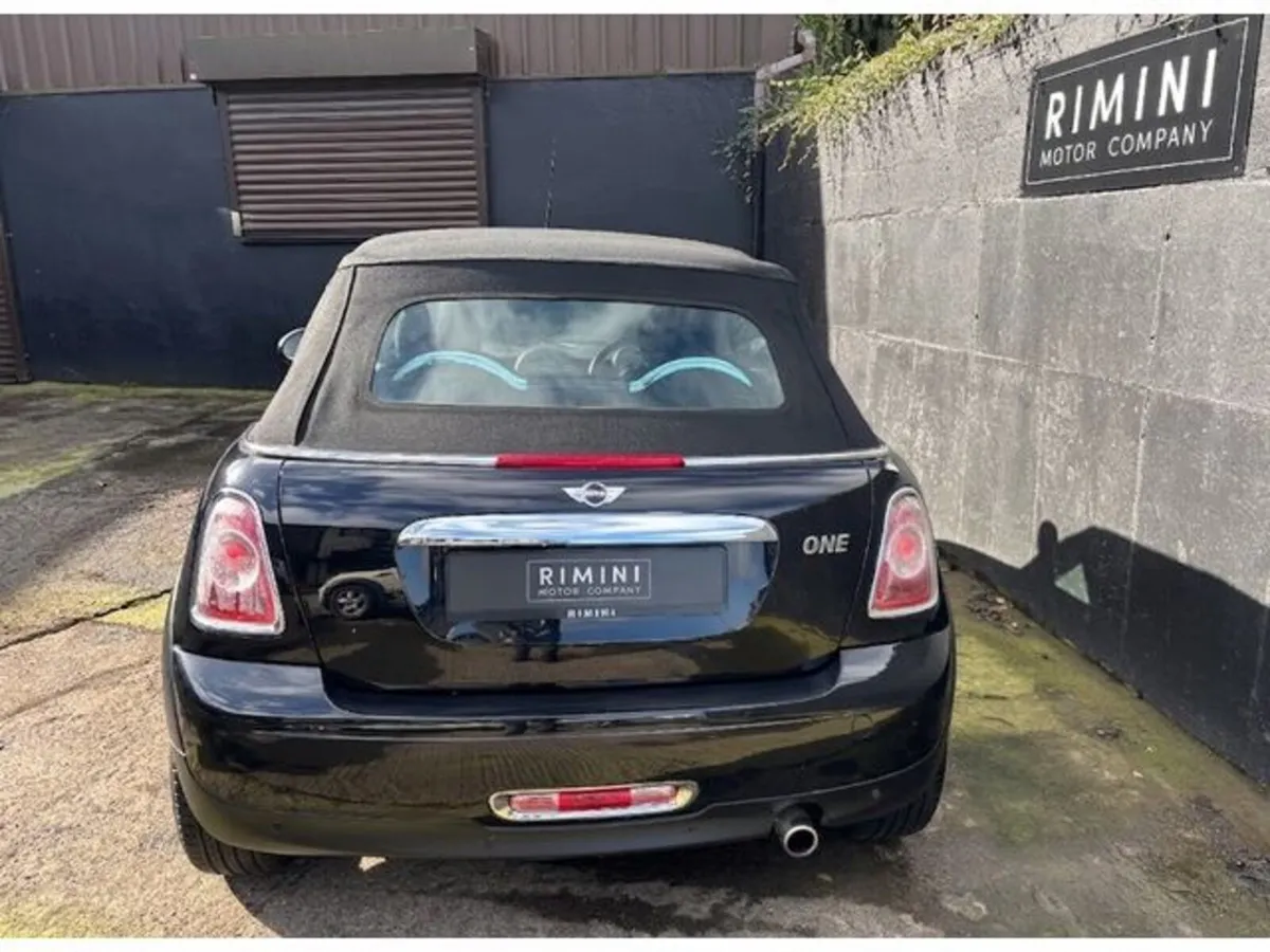 Mini Cooper One 1 6 2DR - Image 3