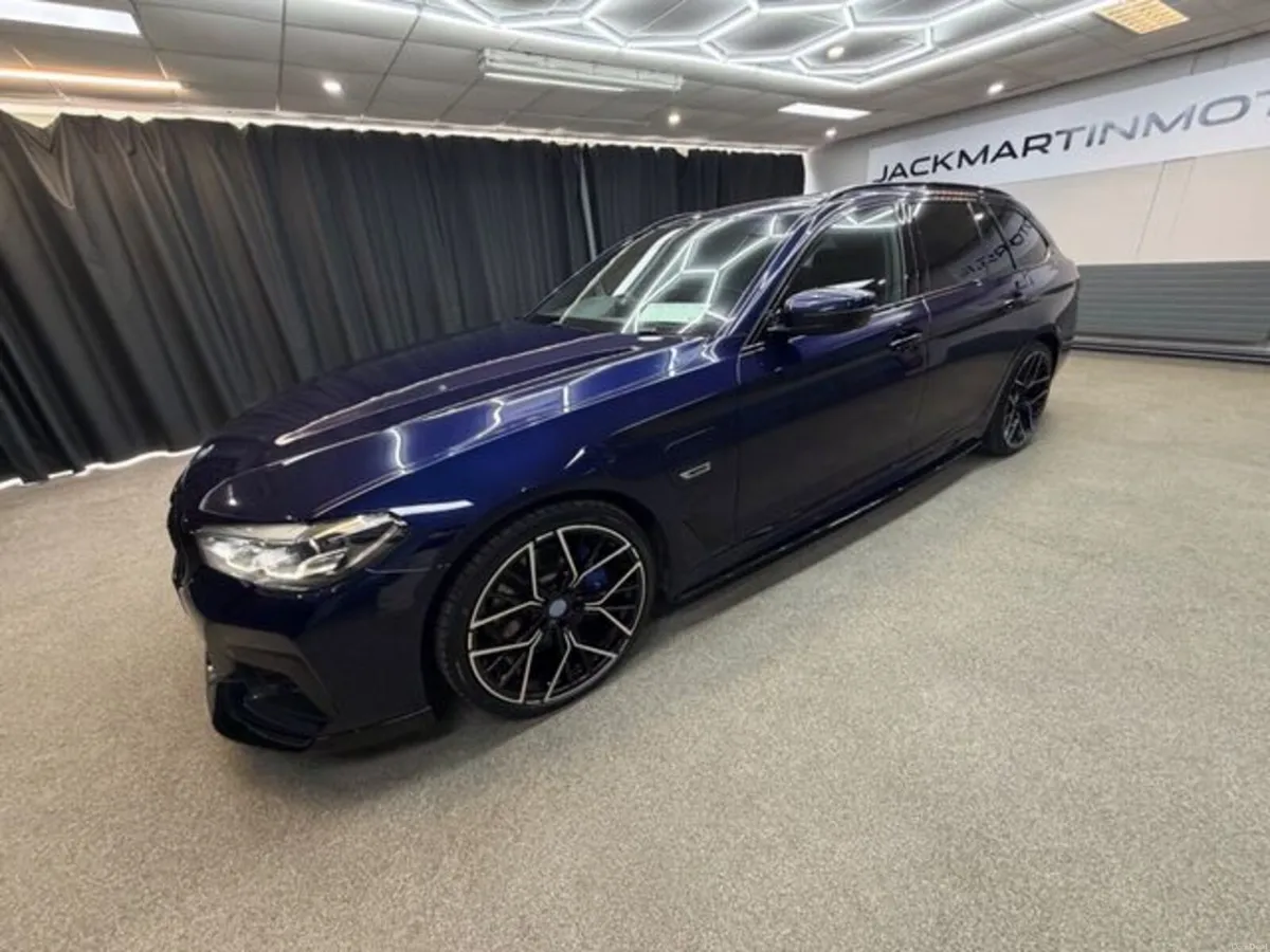BMW 5-Series 530E M SPORT PRO TOURING **Deposit Ta - Image 5