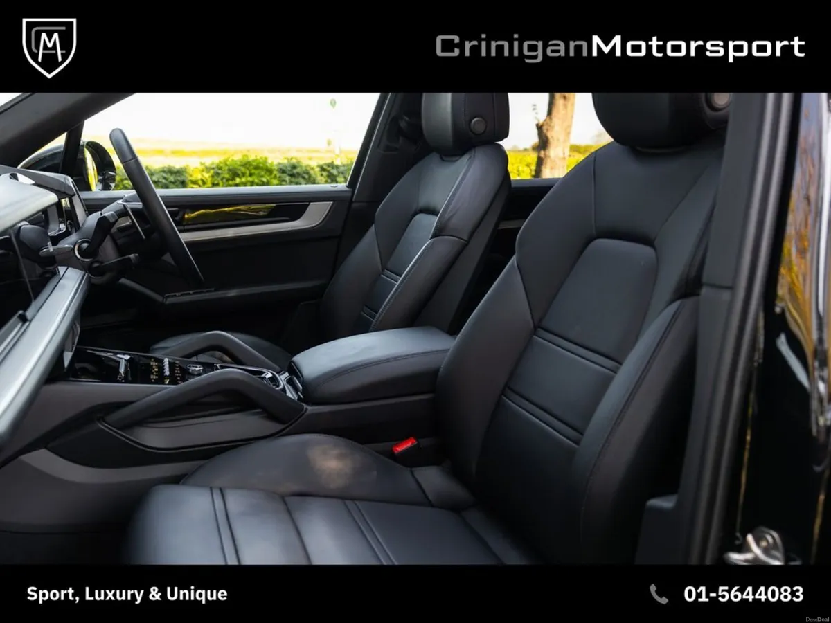 Porsche Cayenne V6 E-Hybrid - Image 3