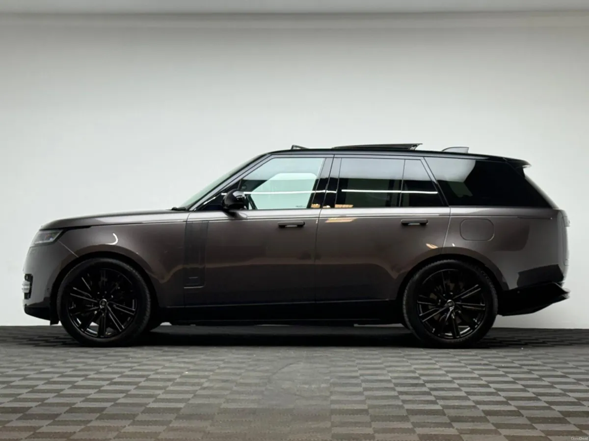 Land Rover Range Rover P550E AUTOBIOGRAPHY - Image 4