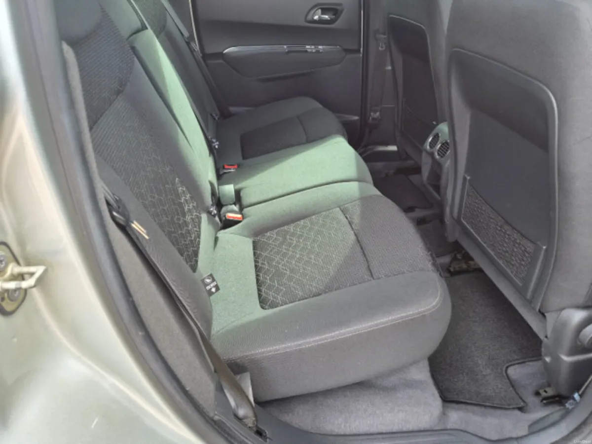 Peugeot 3008 Active 1.6hdi 115 4DR - Image 6