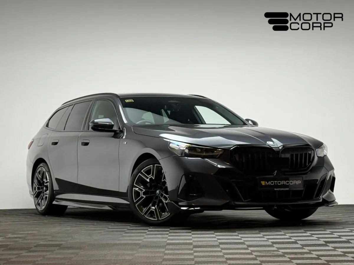 BMW 5-Series 530E M SPORT - Image 1
