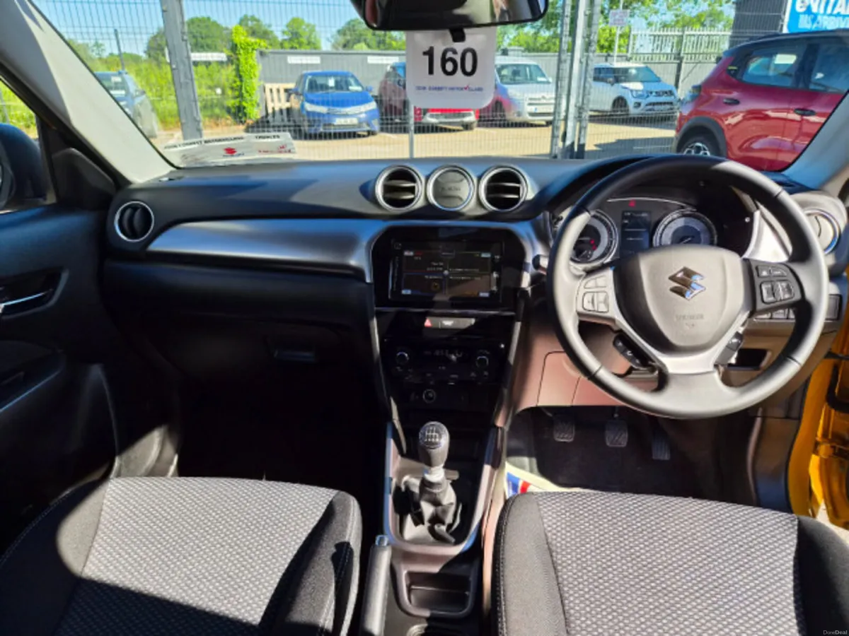 Suzuki Vitara 1.4 B/jet Hybrid SZT - Image 3
