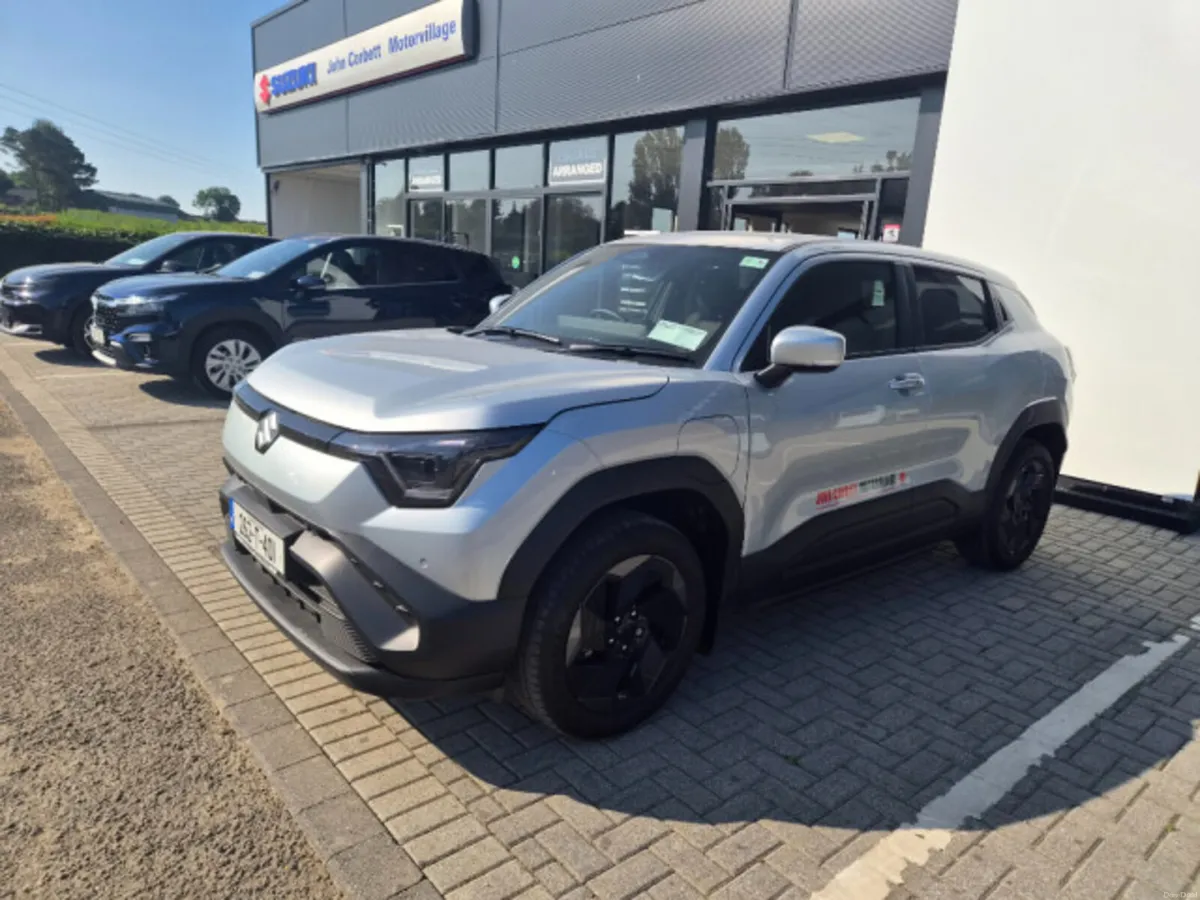 Suzuki e Vitara 61KWH Motion 5DR Auto - Image 3