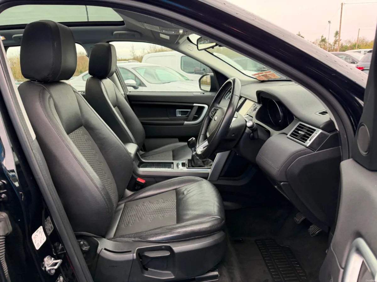 Land Rover Discovery Sport 2 0 ED4 SE TEC *HEATED - Image 5